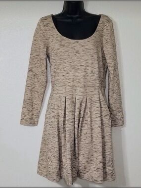 H&M Heathered Beige Long Sleeve Scoop Neck Skater Dress Sz L